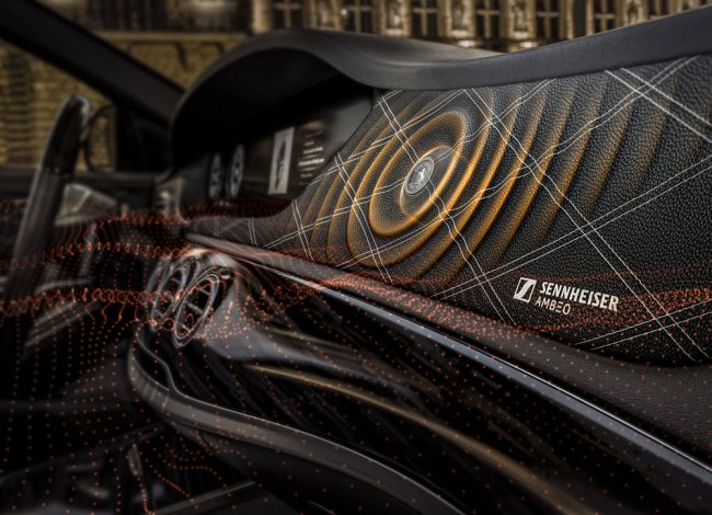 Système Sennheiser Ambeo intégré dans un véhicule