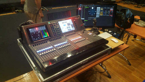 concert spatialisé centre de commande octophonie yamaha cl3 USINE