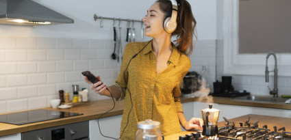 Alexa, prête à anticiper vos désirs. Le podcast : une nouvelle forme médiatique.